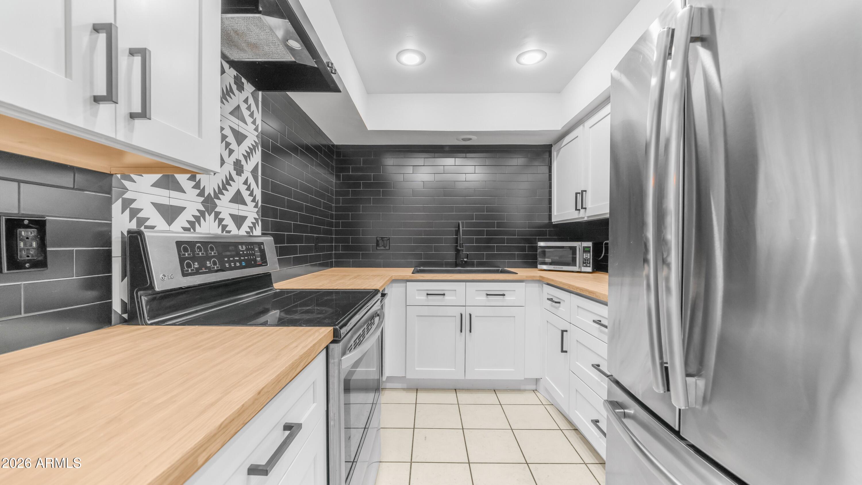 6030 N 15TH Street 11