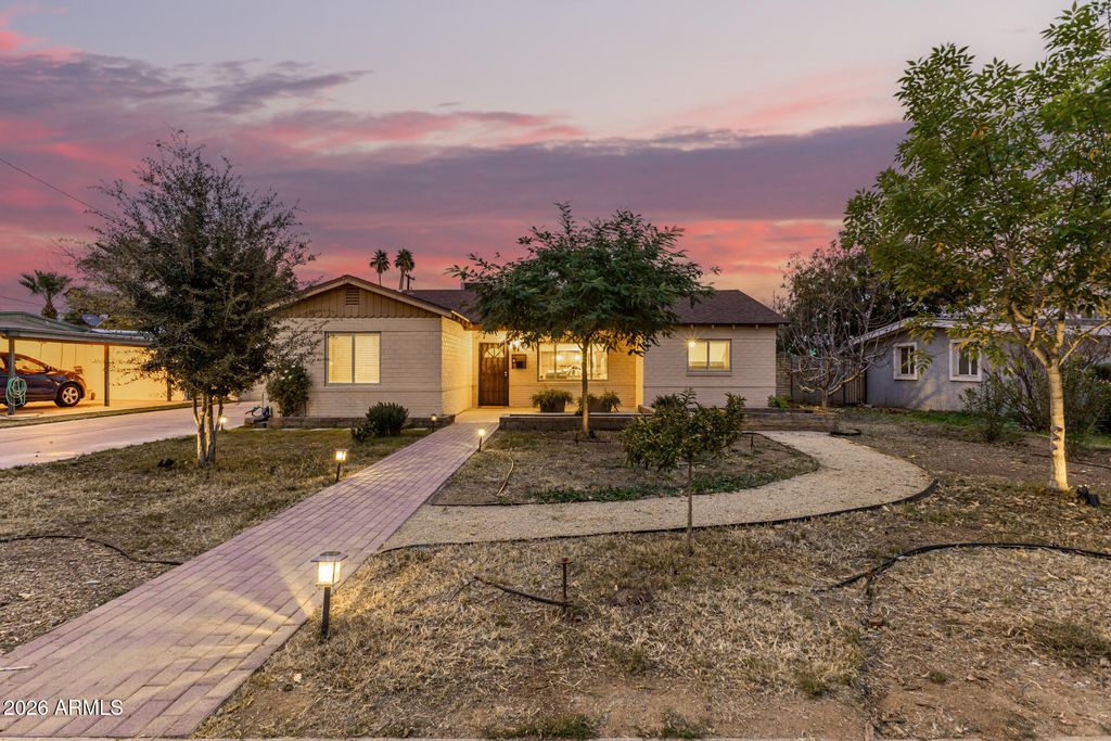 Photo of 3141 N 21st Place, Phoenix, AZ 85016 (MLS # 6976634)