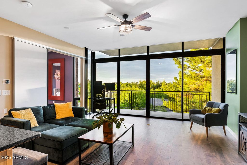 Photo of 208 W Portland Street #360, Phoenix, AZ 85003 (MLS # 6976732)