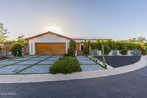 5812 N 44TH Place Phoenix AZ 85018
