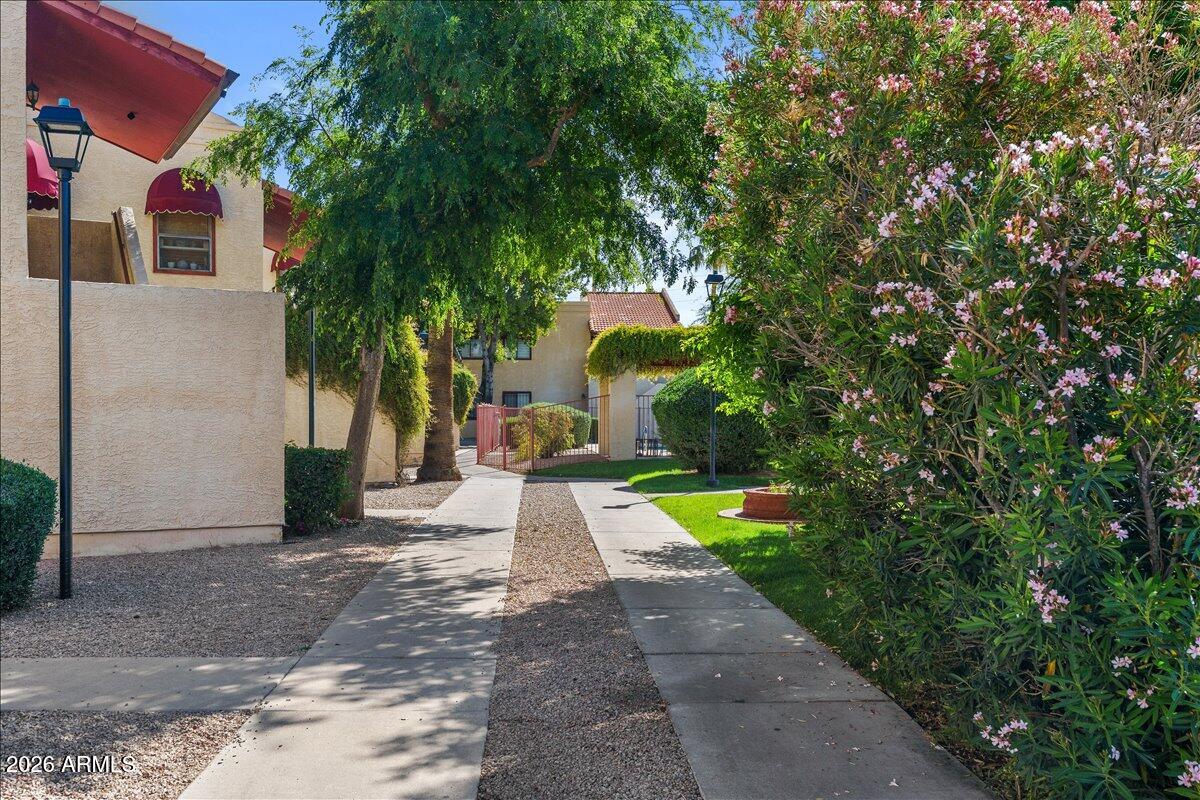 2515 N 52ND Street 104