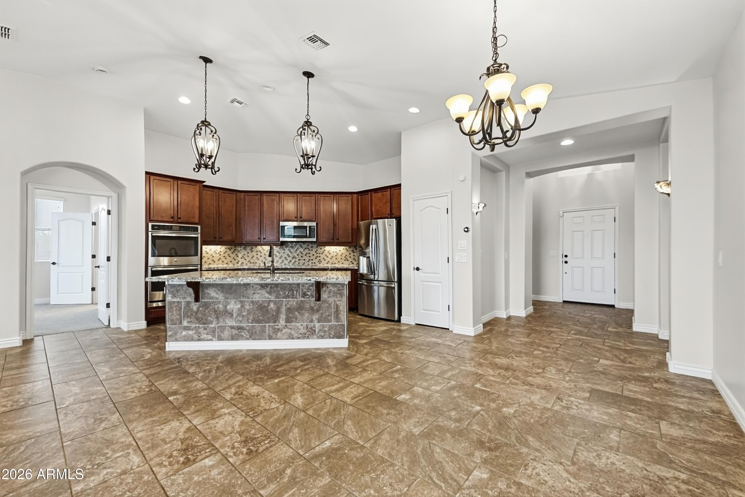 808 E GARY Lane