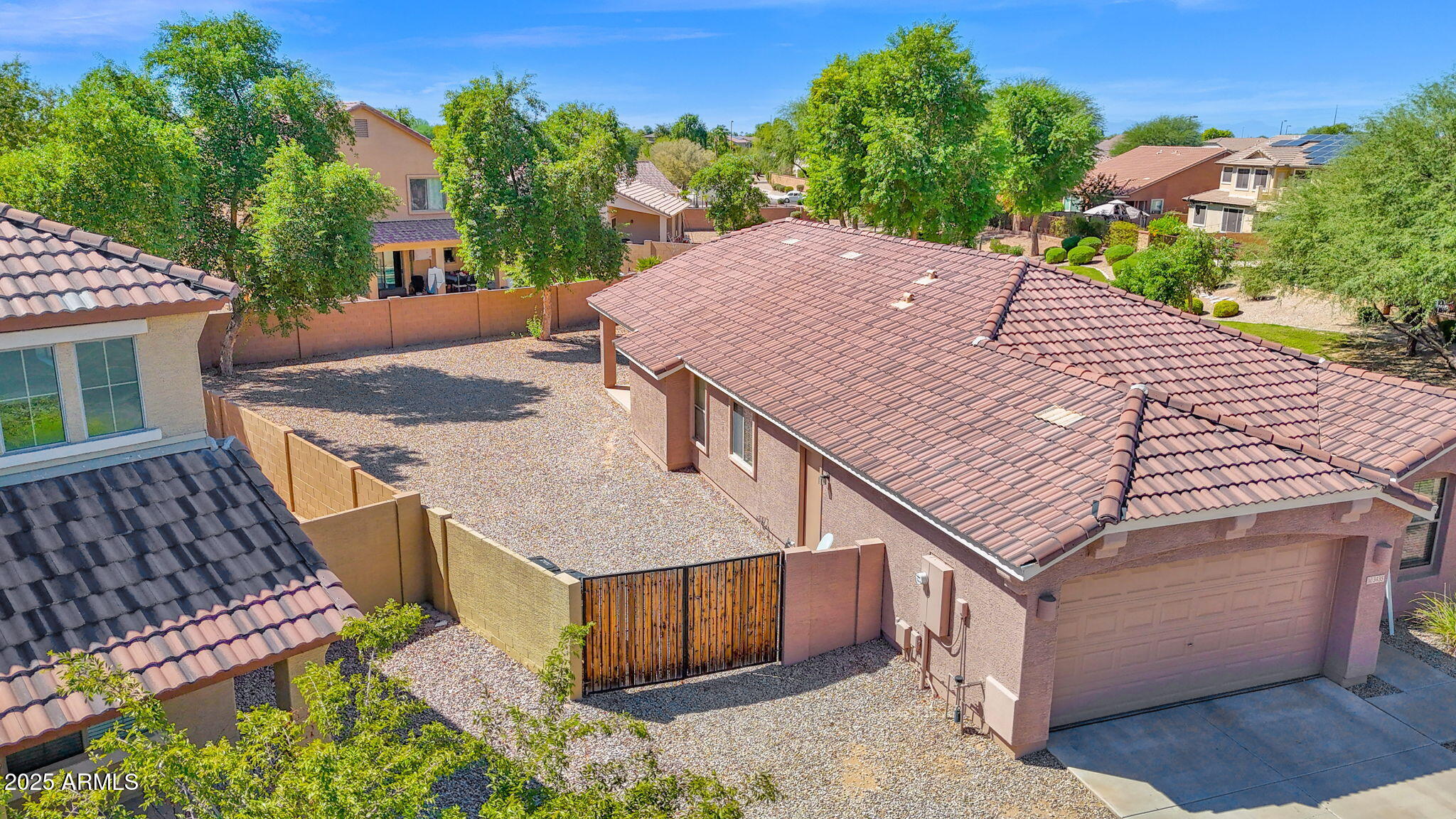 3435 E ANIKA Court