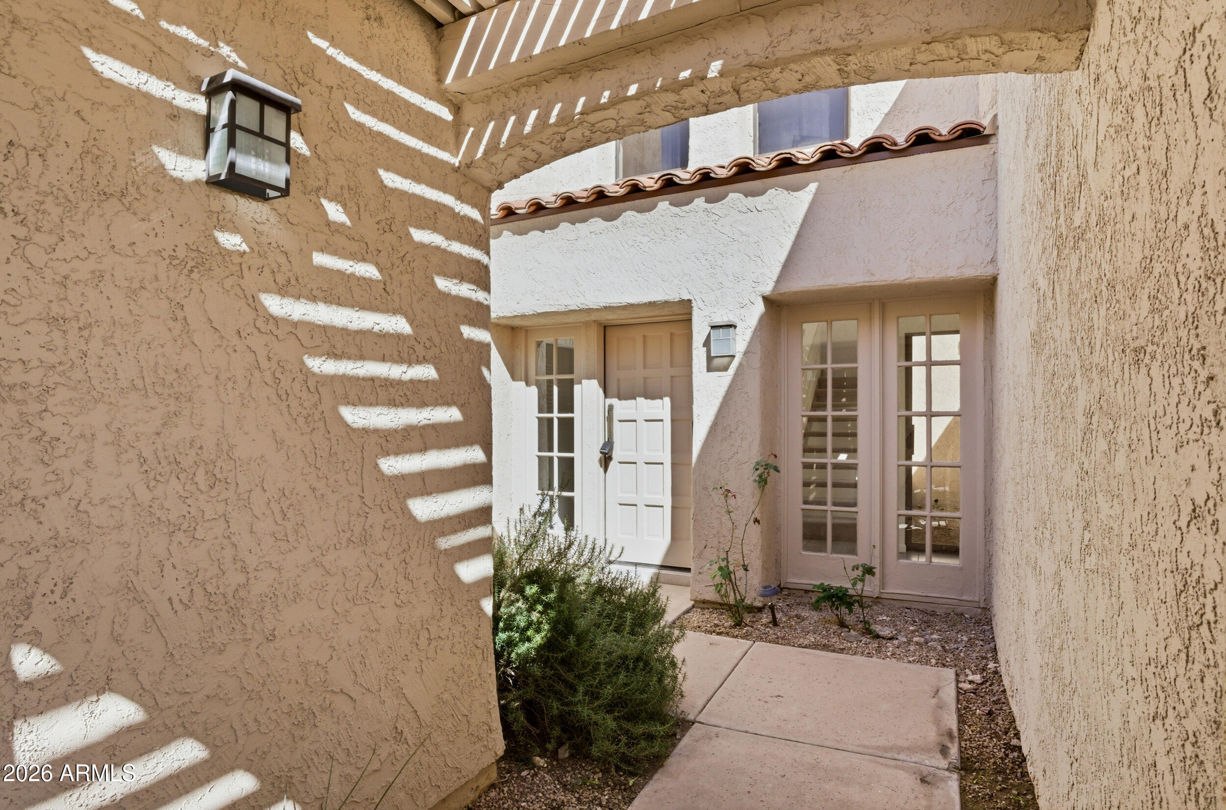 2626 E ARIZONA BILTMORE Circle 19