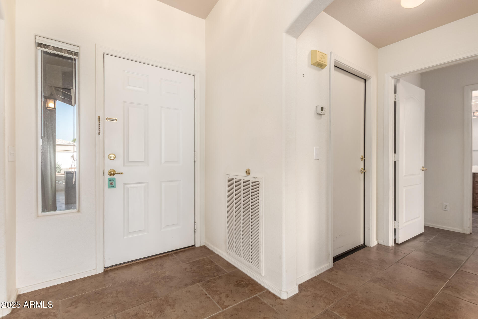 1475 E RIVIERA Drive