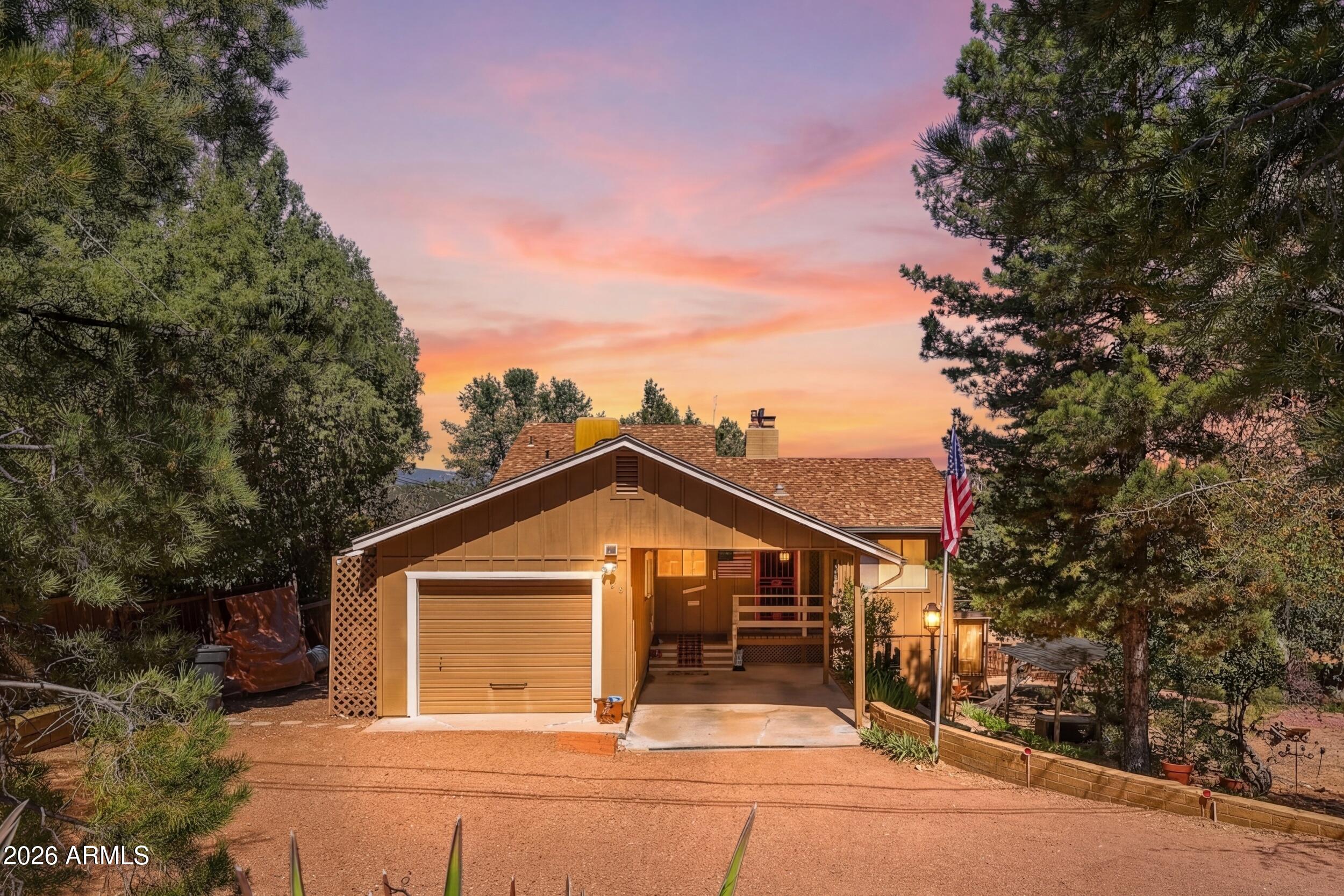 902 W RIM VIEW Road
