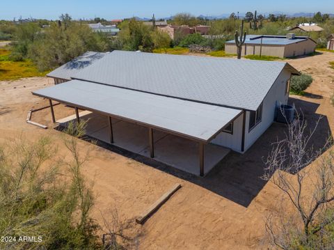 A home in Cave Creek