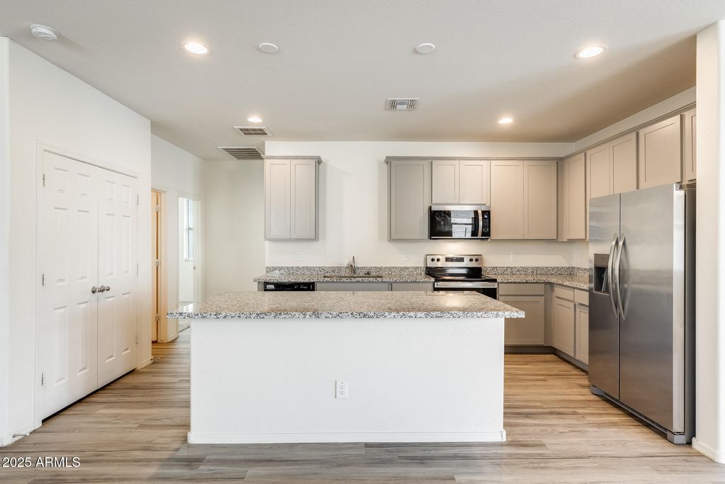 Photo of 17566 W Country Club Terrace, Surprise, AZ 85387 (MLS # 6935835)