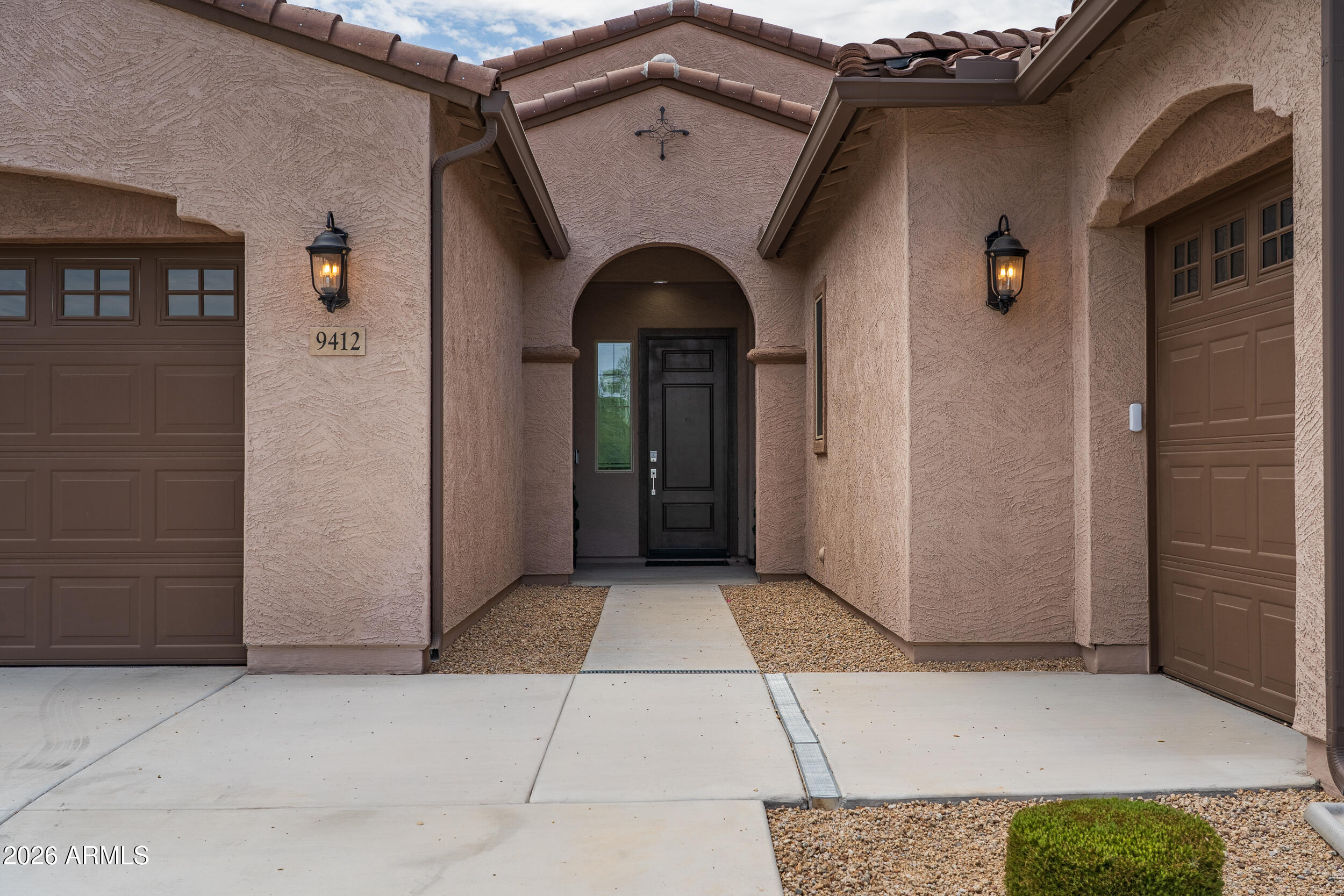 9412 S 41st Drive