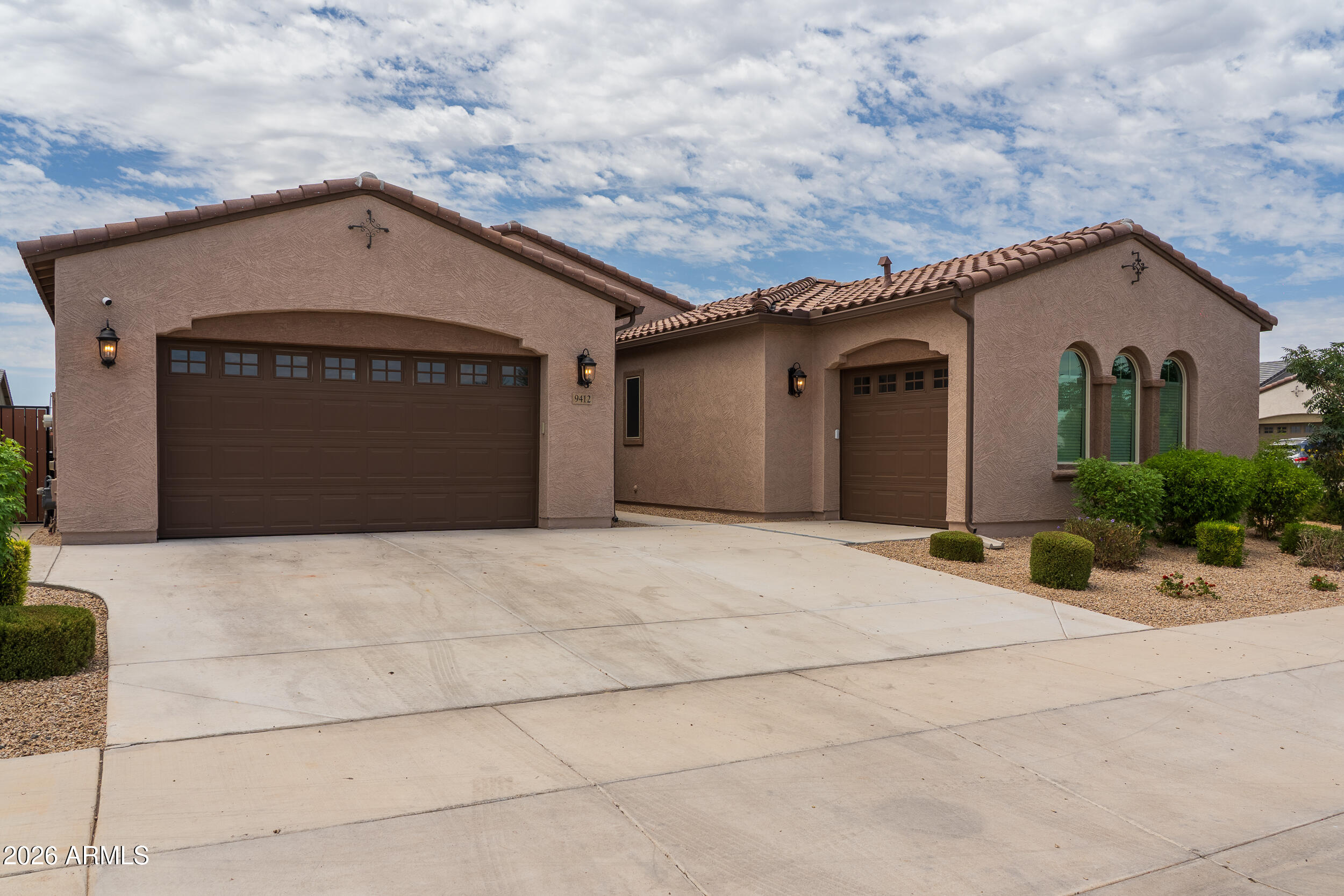 9412 S 41st Drive
