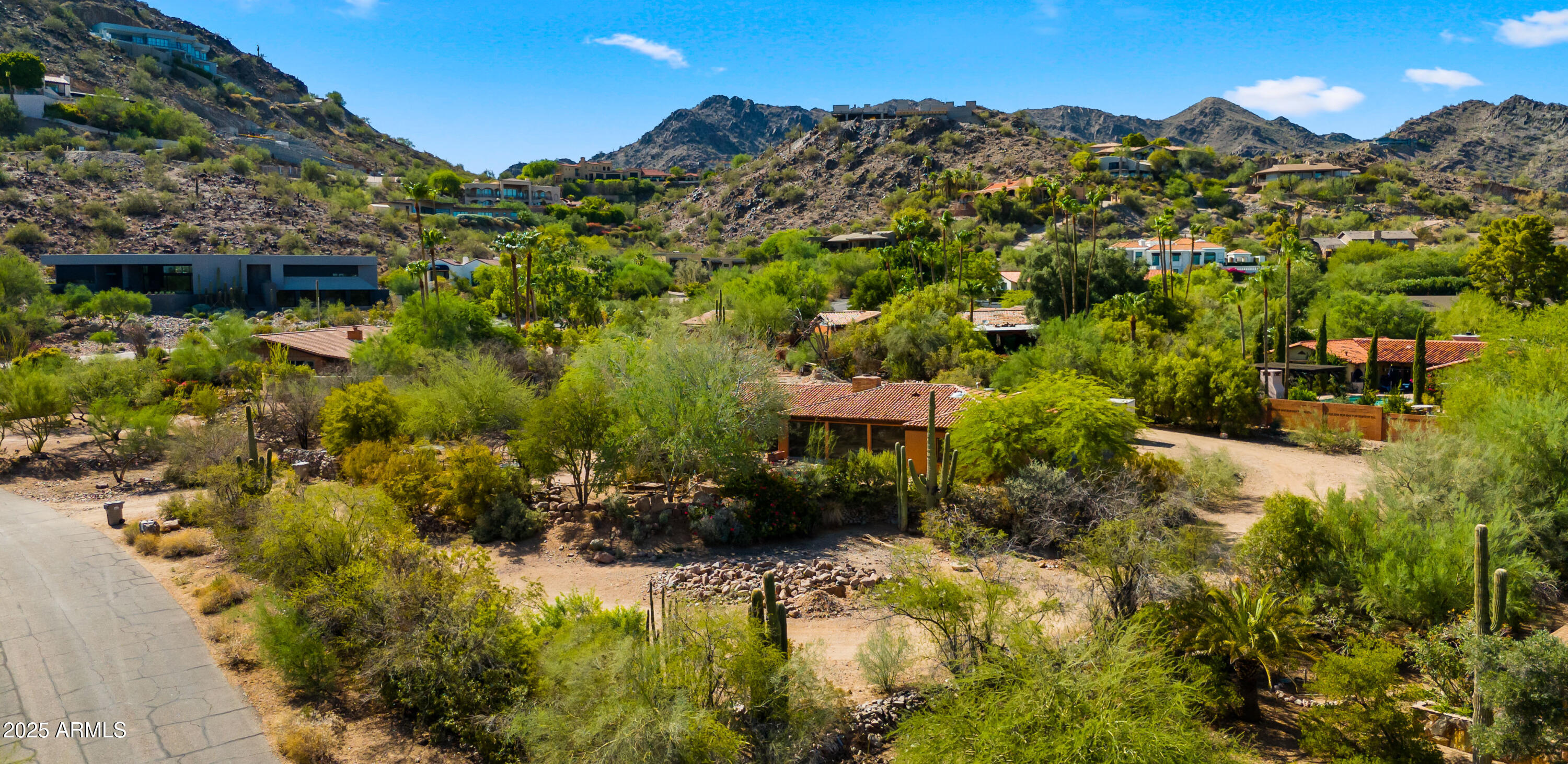 4510 E PEPPER TREE Lane