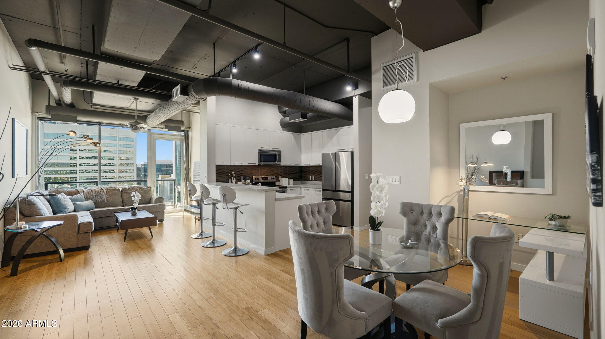 1 E LEXINGTON Avenue 1101