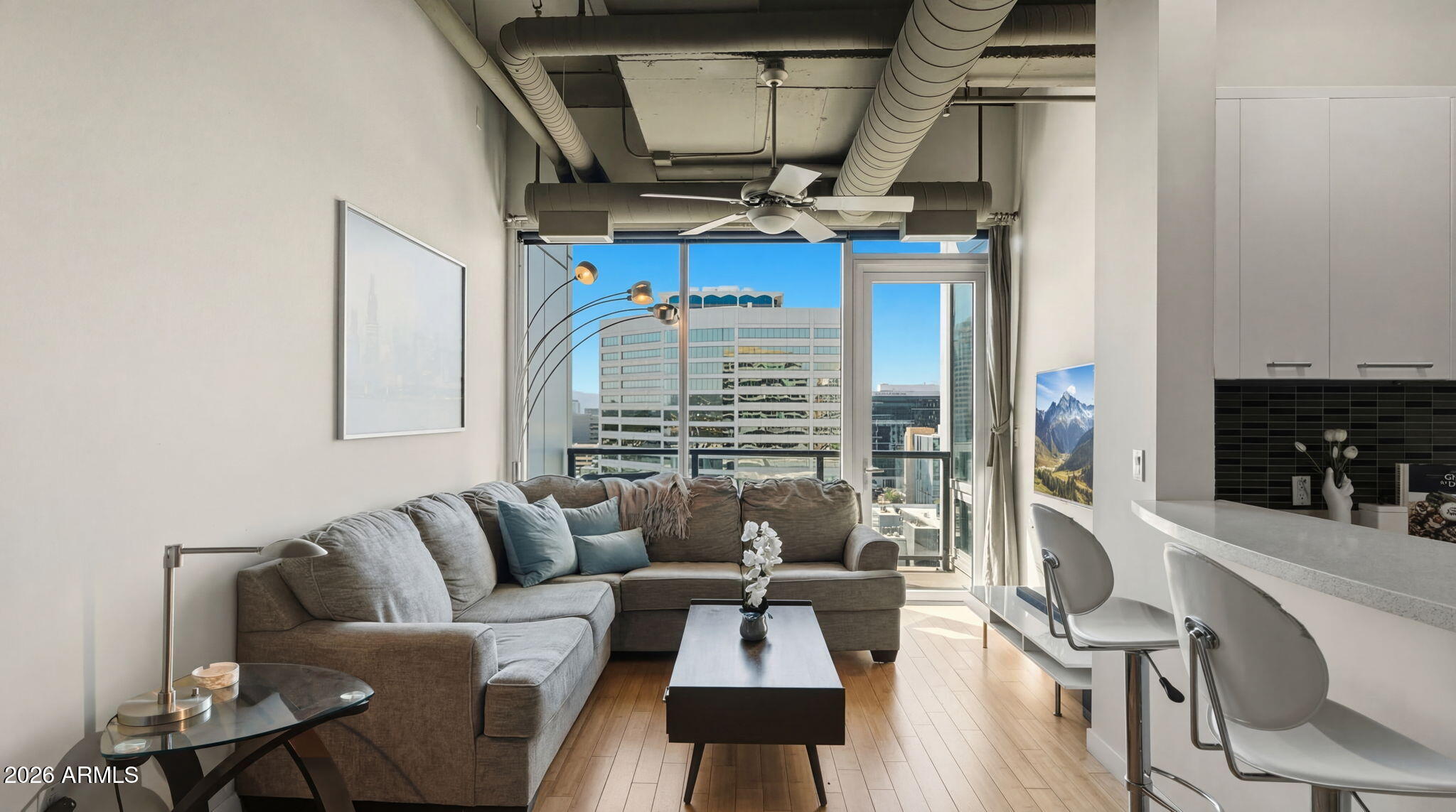 1 E LEXINGTON Avenue 1101