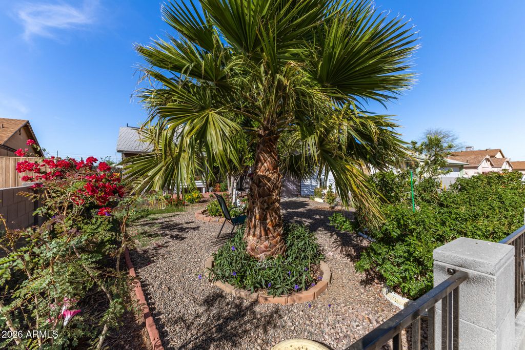 Photo of 7536 W Elm Street, Phoenix, AZ 85033 (MLS # 7001010)