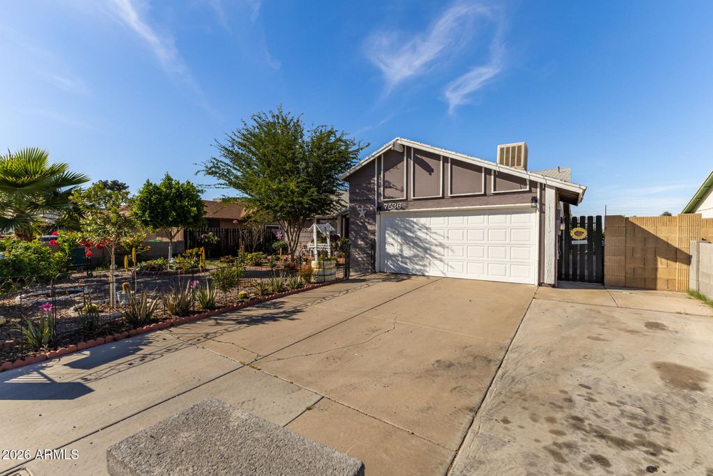 Photo of 7536 W Elm Street, Phoenix, AZ 85033 (MLS # 7001010)