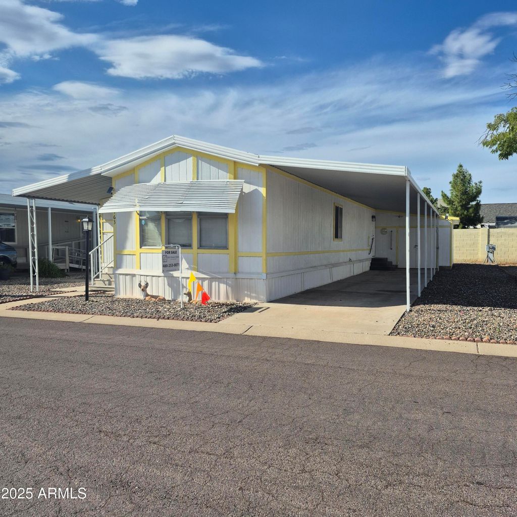 Photo of 10955 N 79th Avenue #163, Glendale, AZ 85303 (MLS # 6922828)