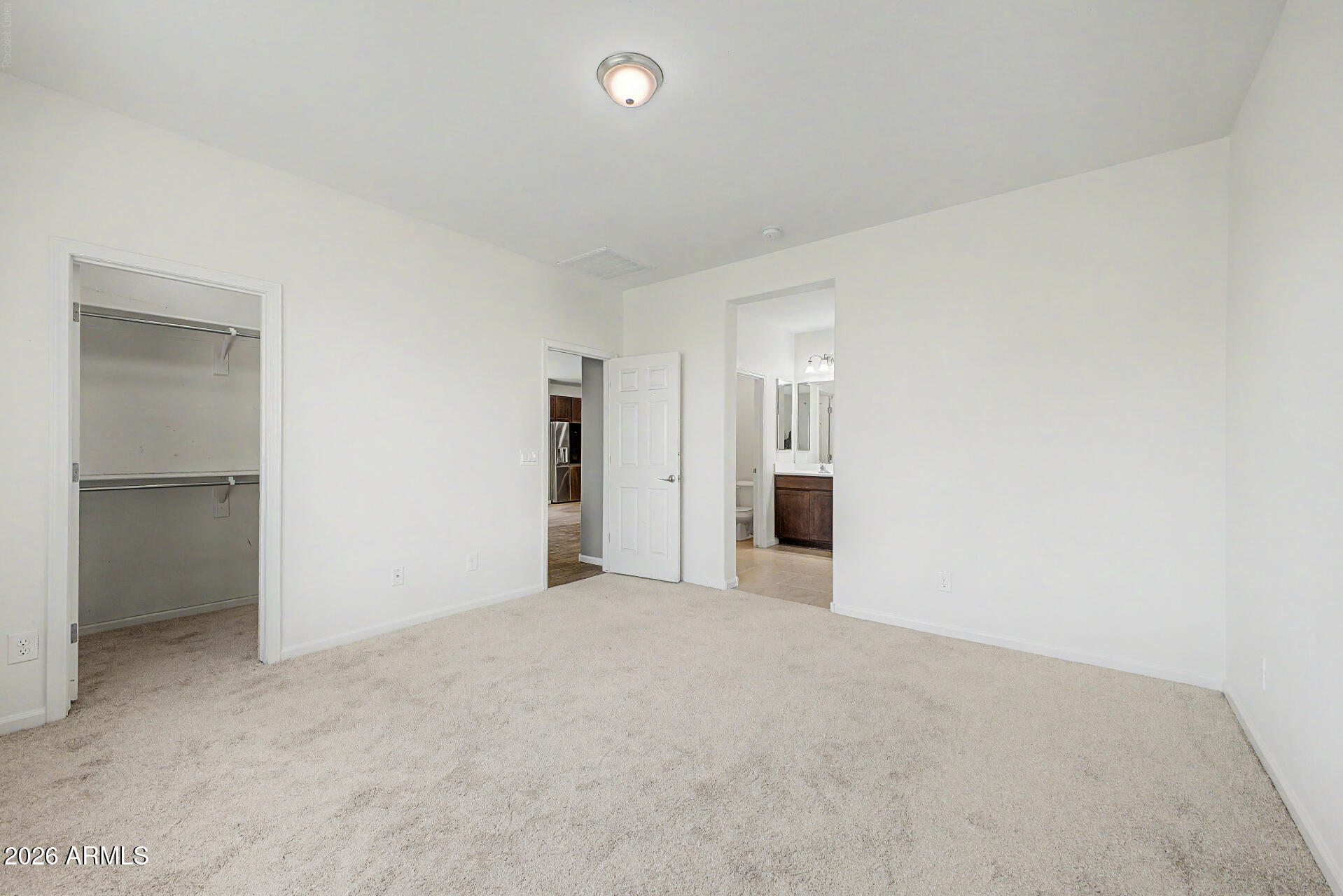 19927 W LINCOLN Street