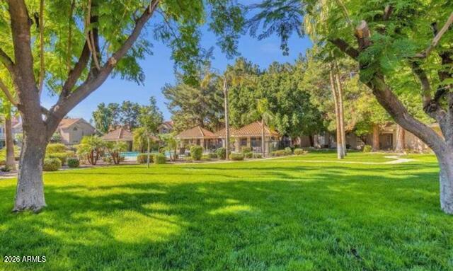 1633 E LAKESIDE Drive 106