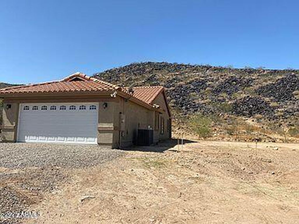Photo of 1820 S 385th Drive, Tonopah, AZ 85354 (MLS # 6949548)