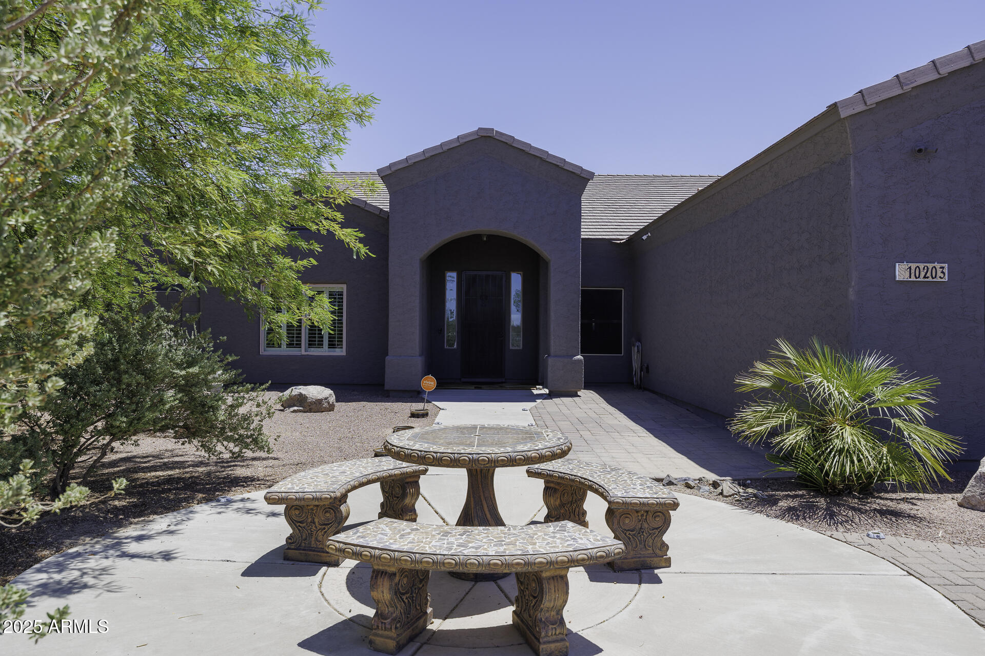 10203 N BURRIS Road