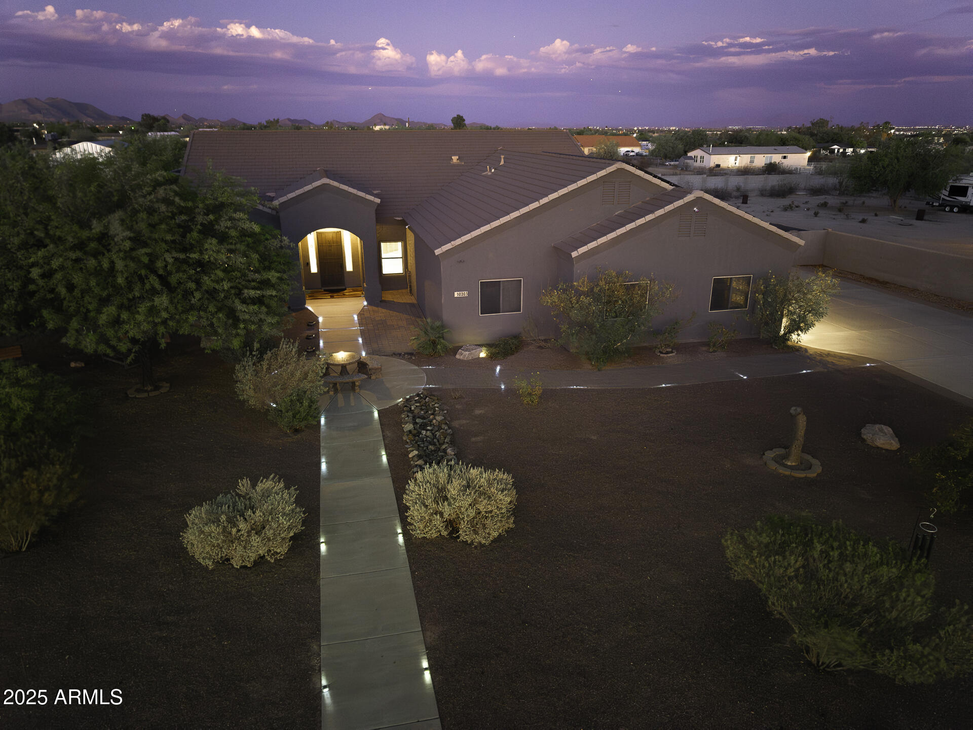 10203 N BURRIS Road