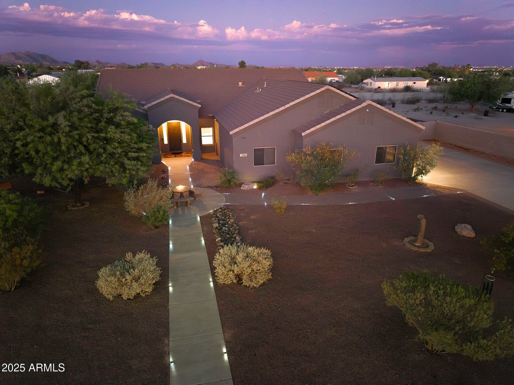Photo of 10203 N Burris Road, Casa Grande, AZ 85122 (MLS # 6900431)