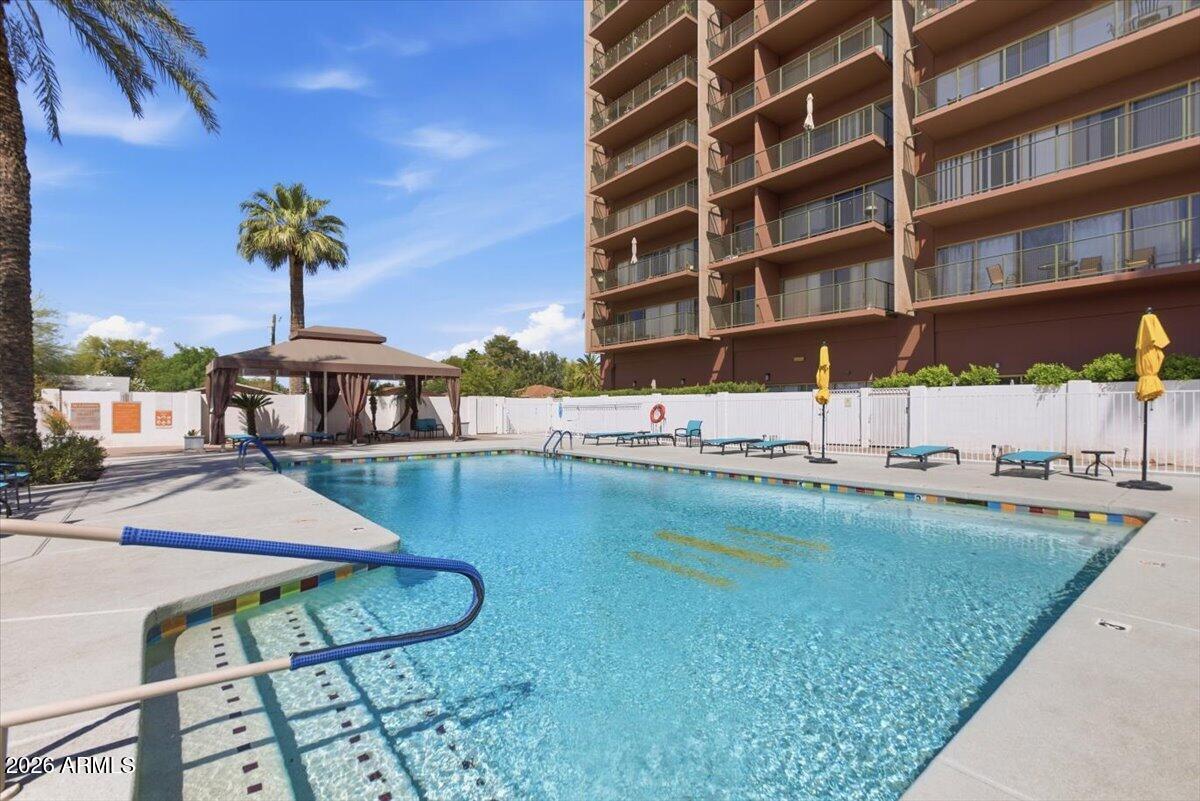 LANDMARK TOWERS CONDOMINIUM - Residential