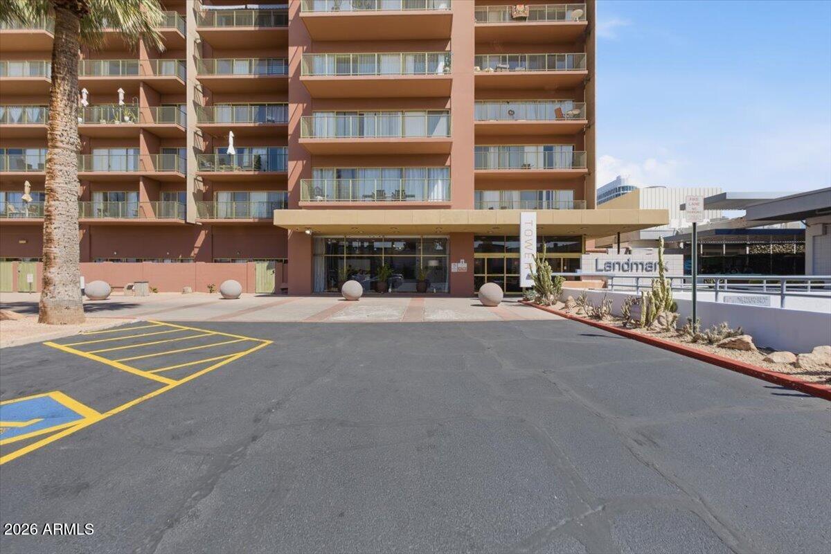 4750 N CENTRAL Avenue B14