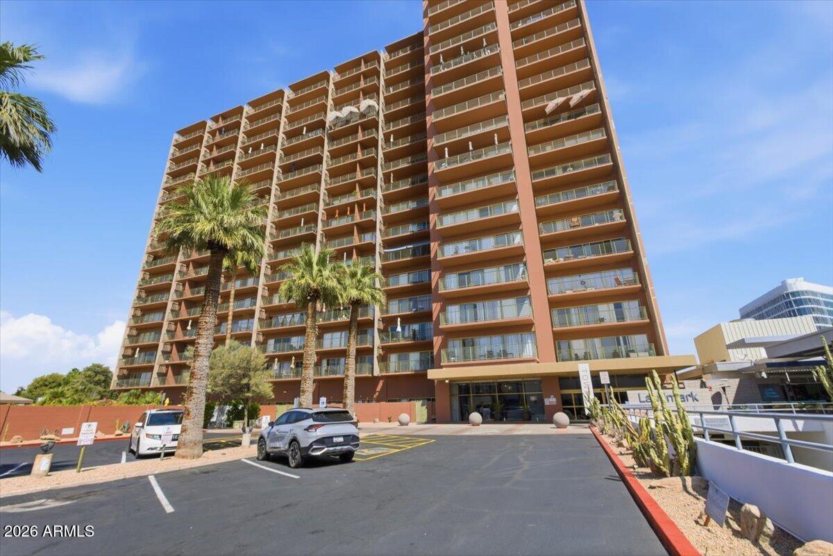 4750 N CENTRAL Avenue B14