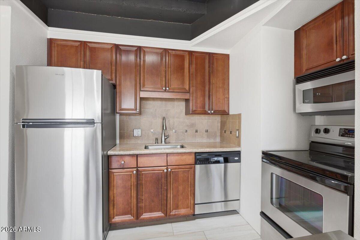 LANDMARK TOWERS CONDOMINIUM - Residential