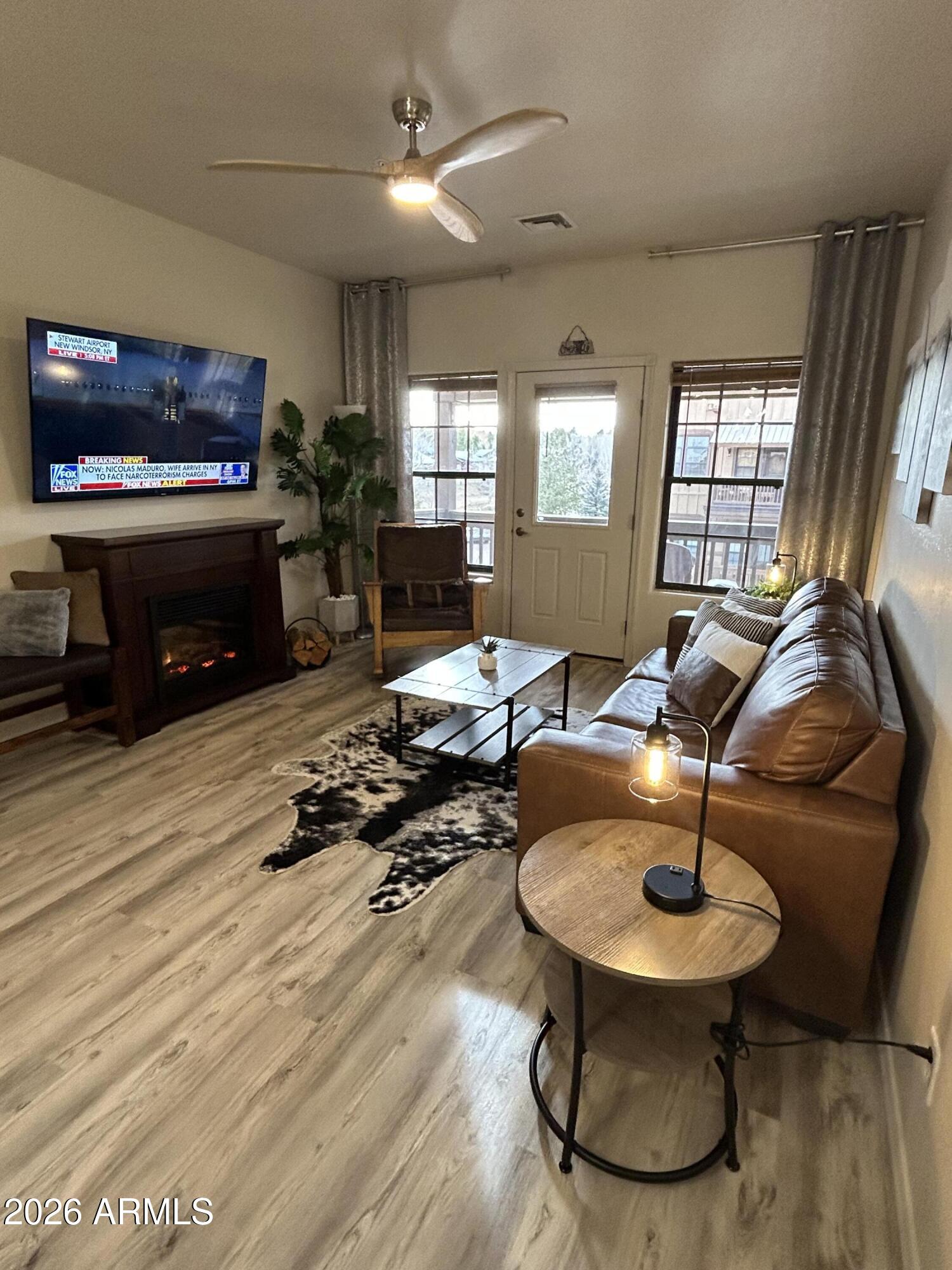 2399 QUARTER HORSE Trail 241