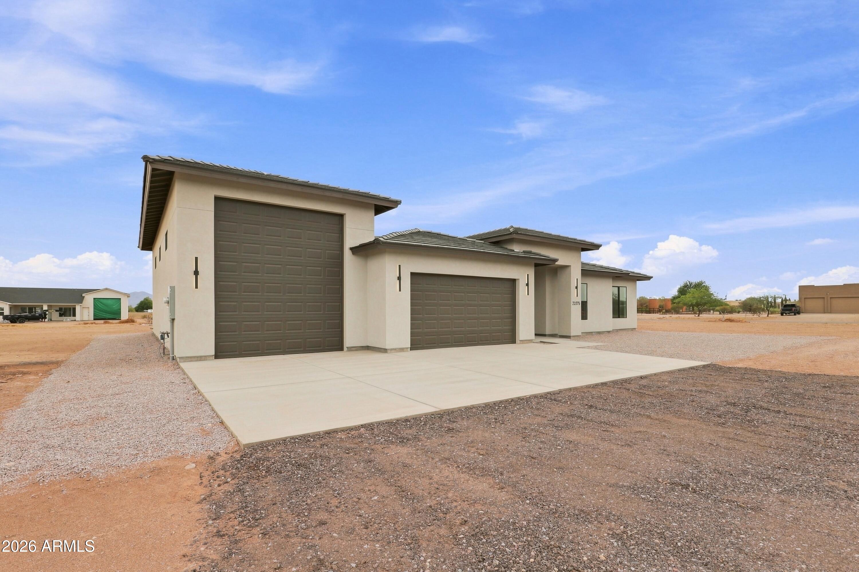 22275 W ROY ROGERS Road