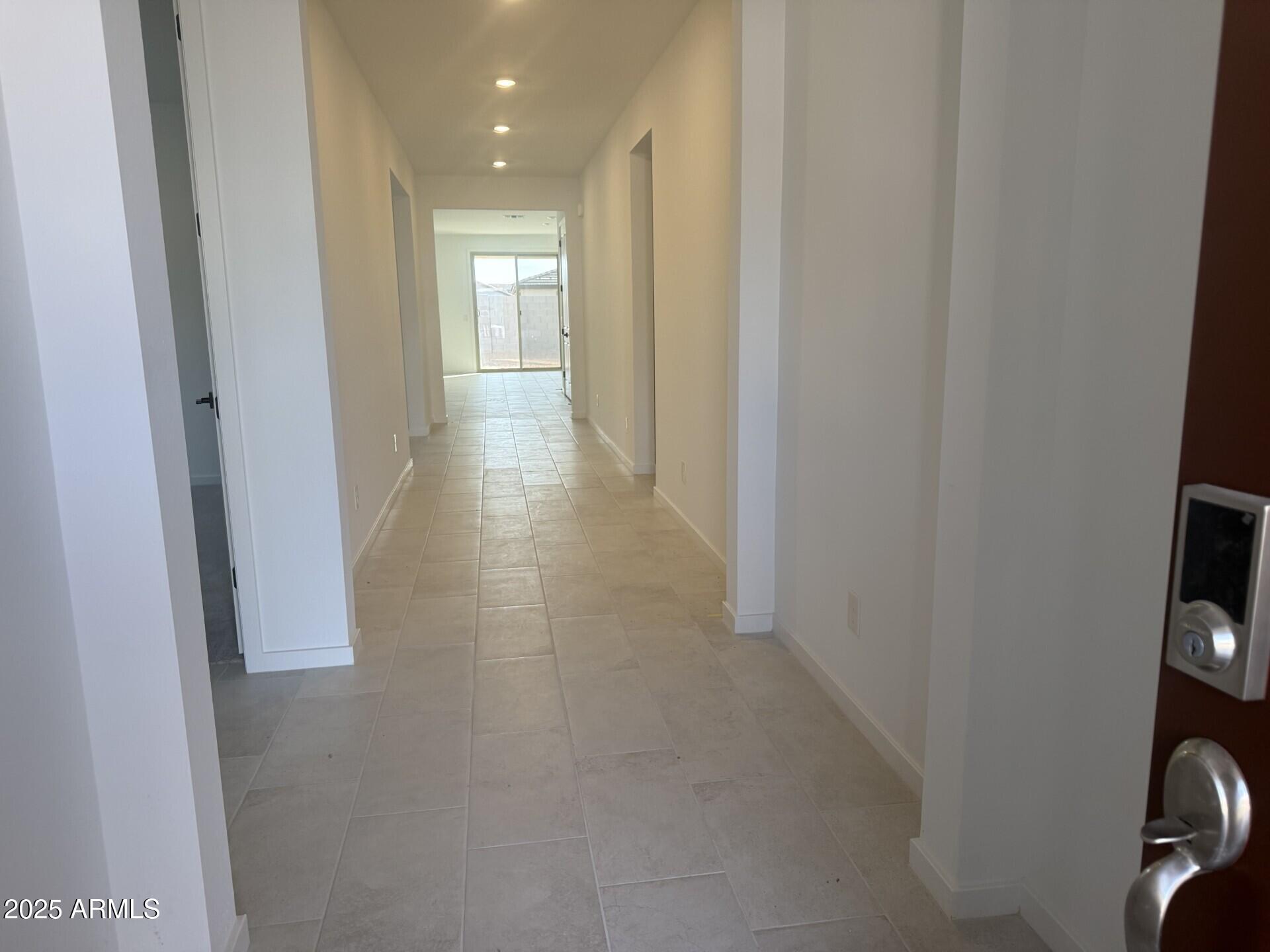 25185 W LA SALLE Street