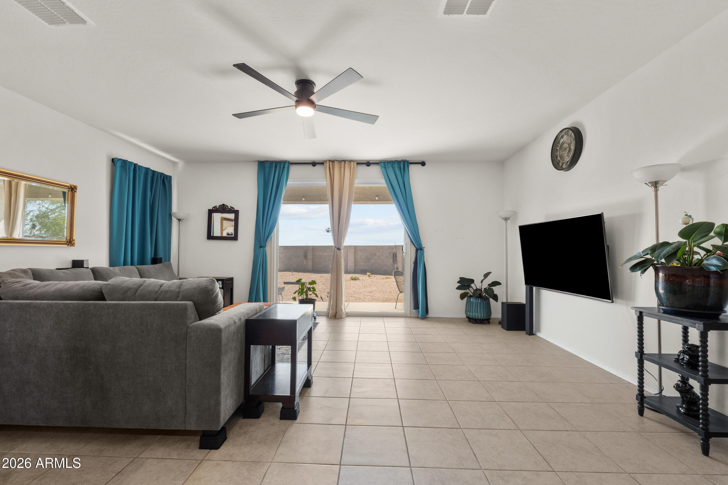 35945 W SAN SISTO Avenue