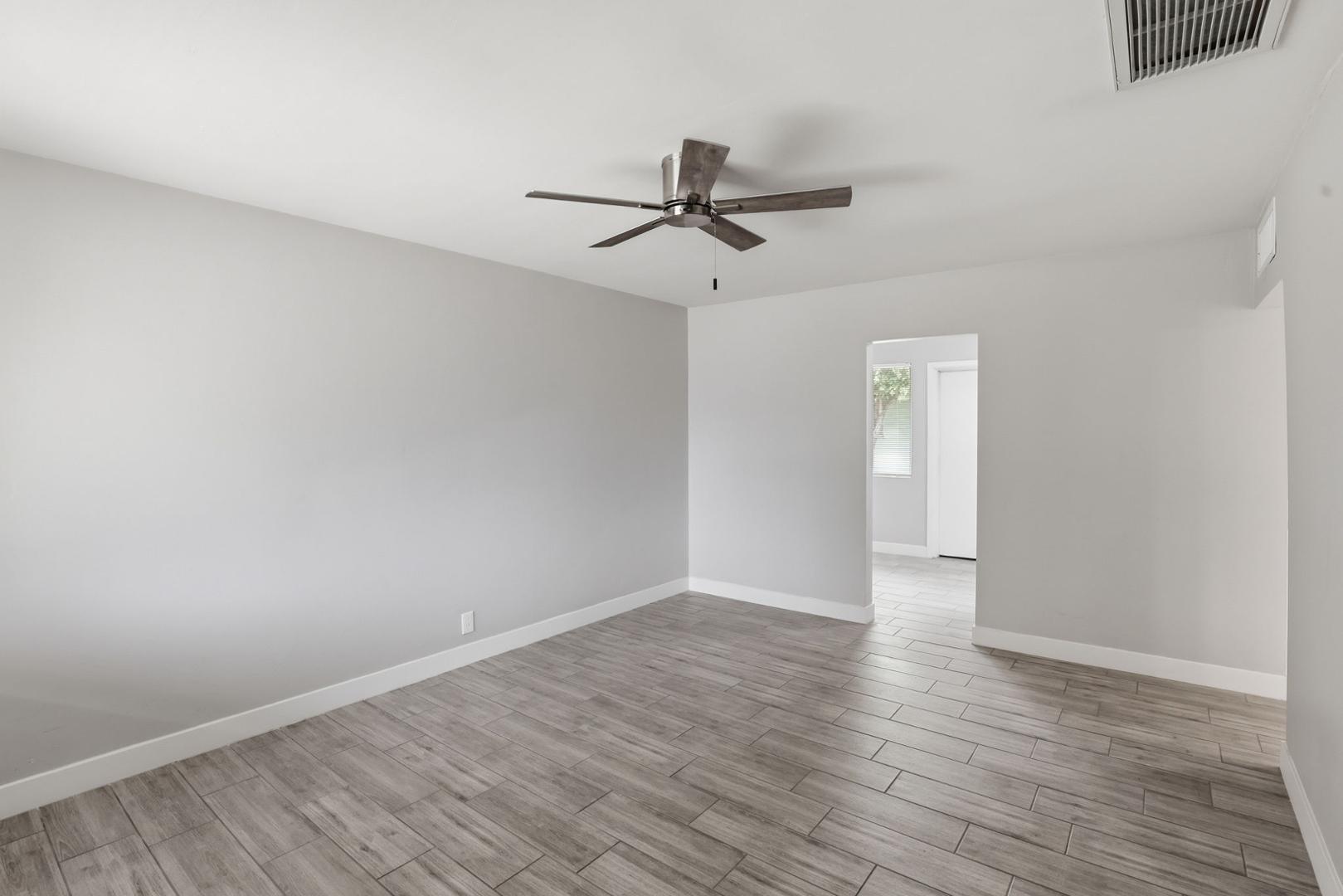 1721 E Moreland Street Apt 2