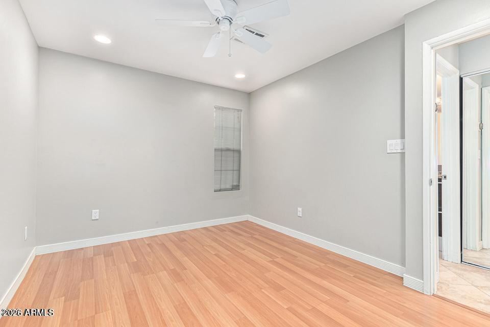 BILTMORE GARDENS AT SQUAW PEAK CONDOMINIUM - Residential