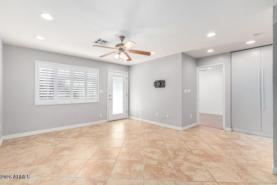 BILTMORE GARDENS AT SQUAW PEAK CONDOMINIUM - Residential
