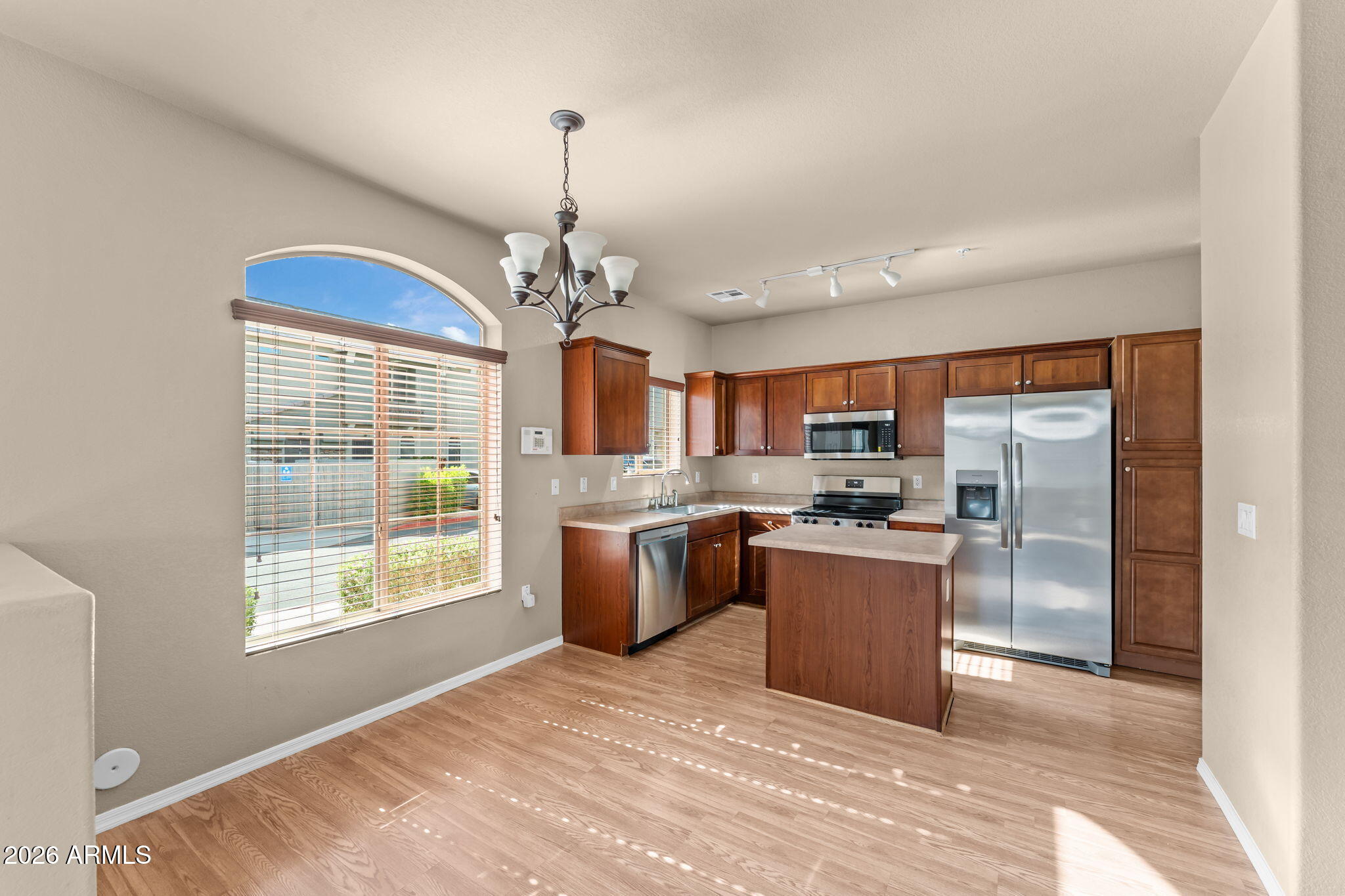2150 W ALAMEDA Road 1047