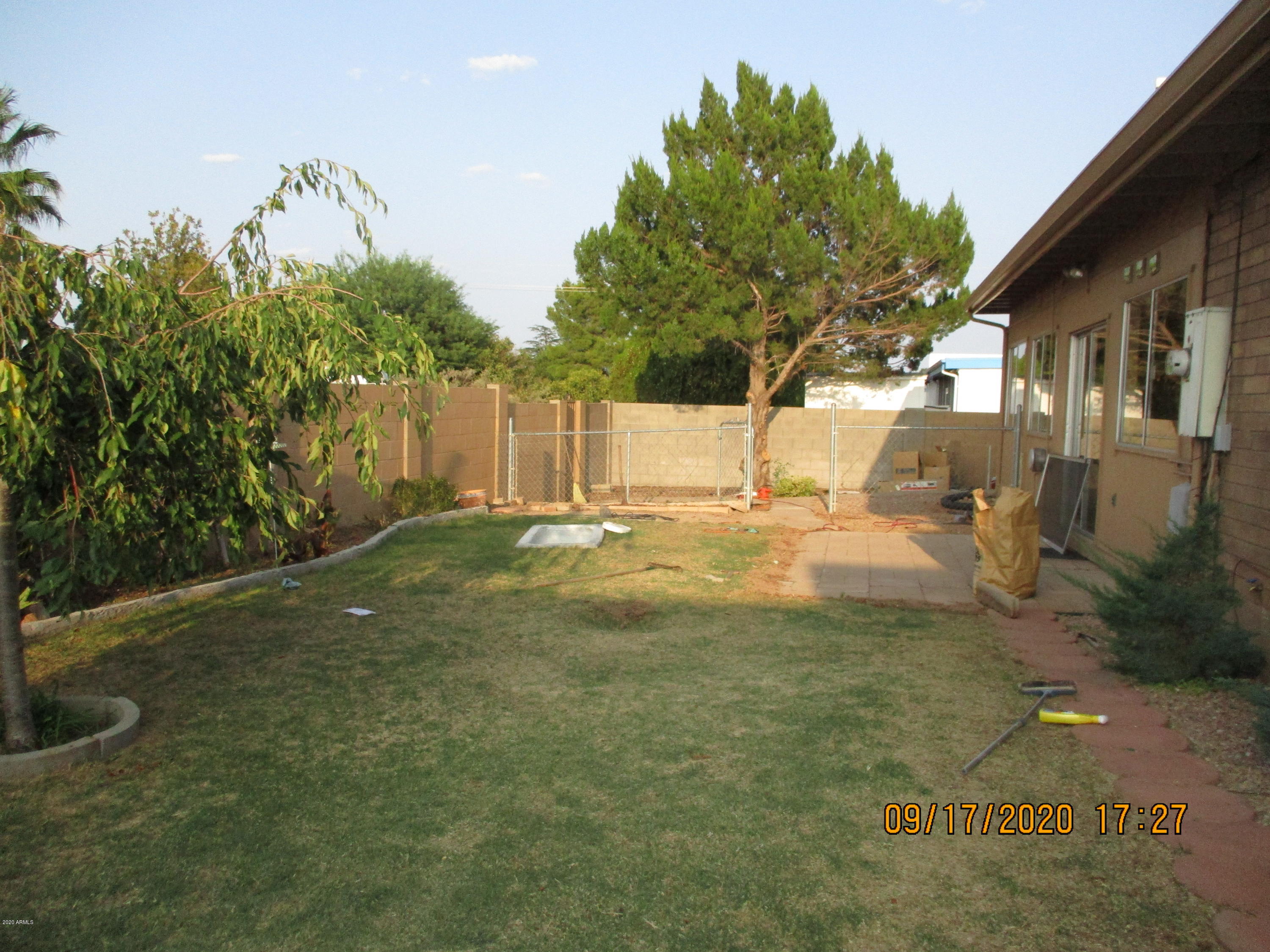 TOWN & COUNTRY ESTATES UNIT 12 - Residential