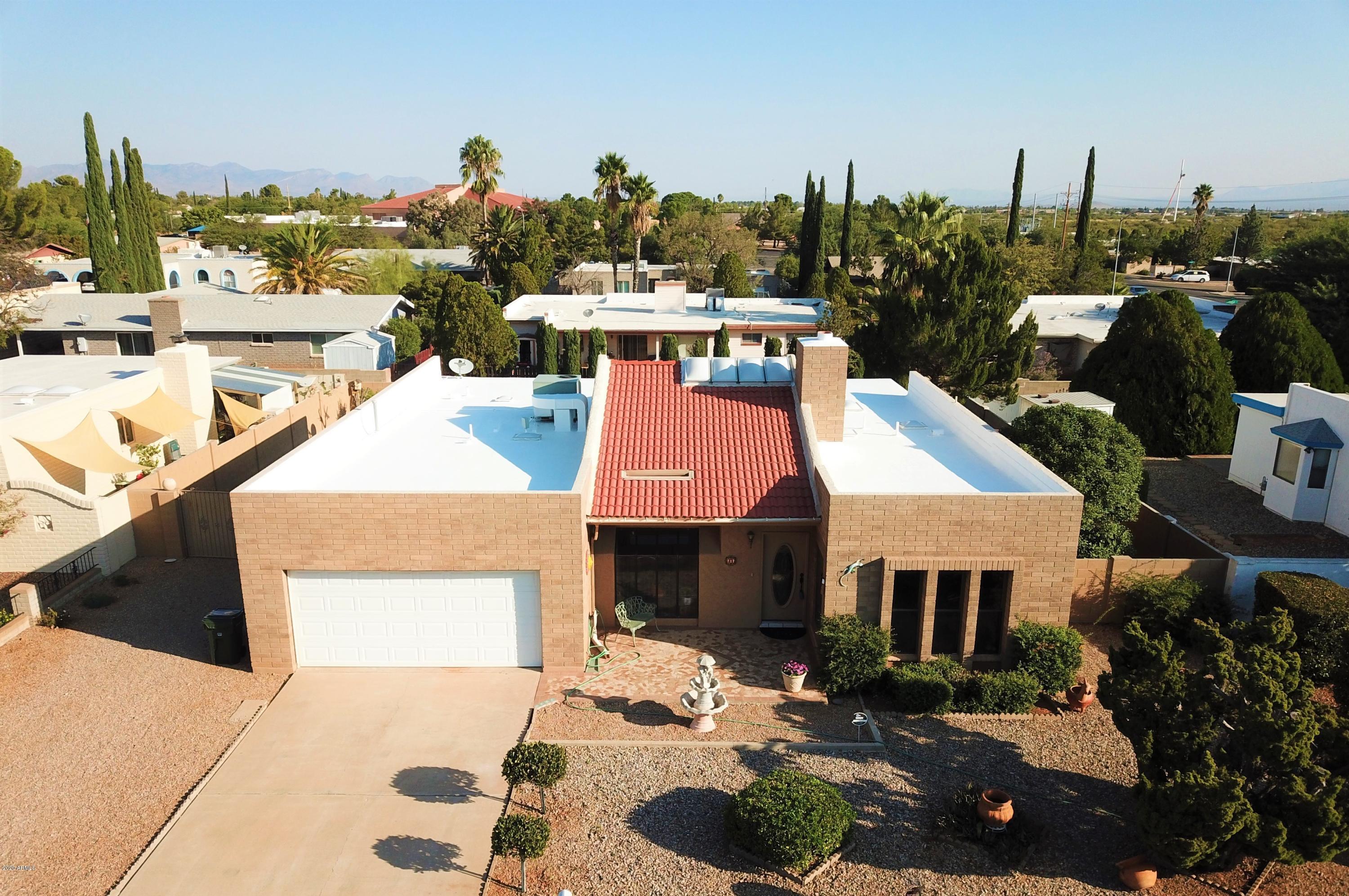 TOWN & COUNTRY ESTATES UNIT 12 - Residential