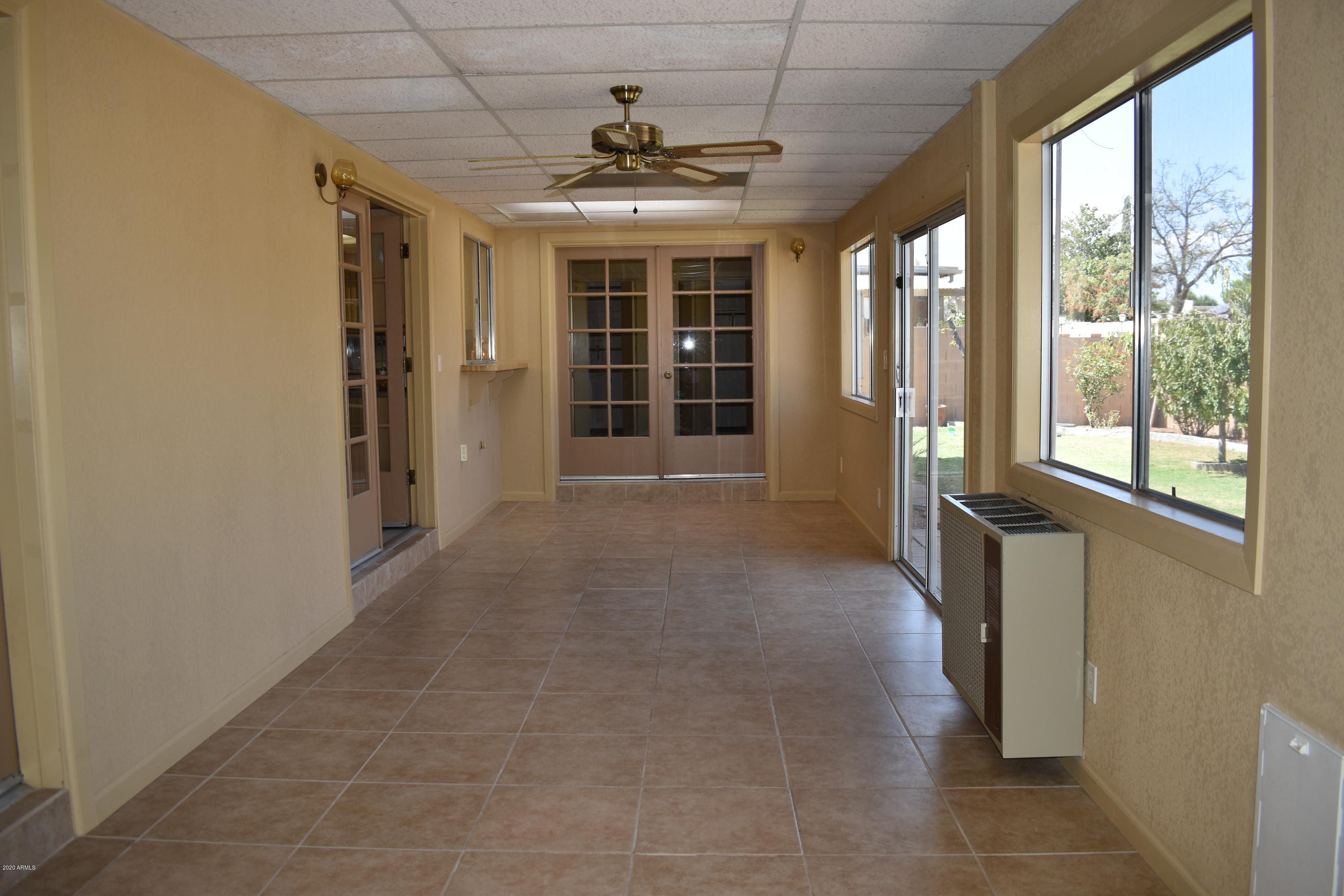 TOWN & COUNTRY ESTATES UNIT 12 - Residential