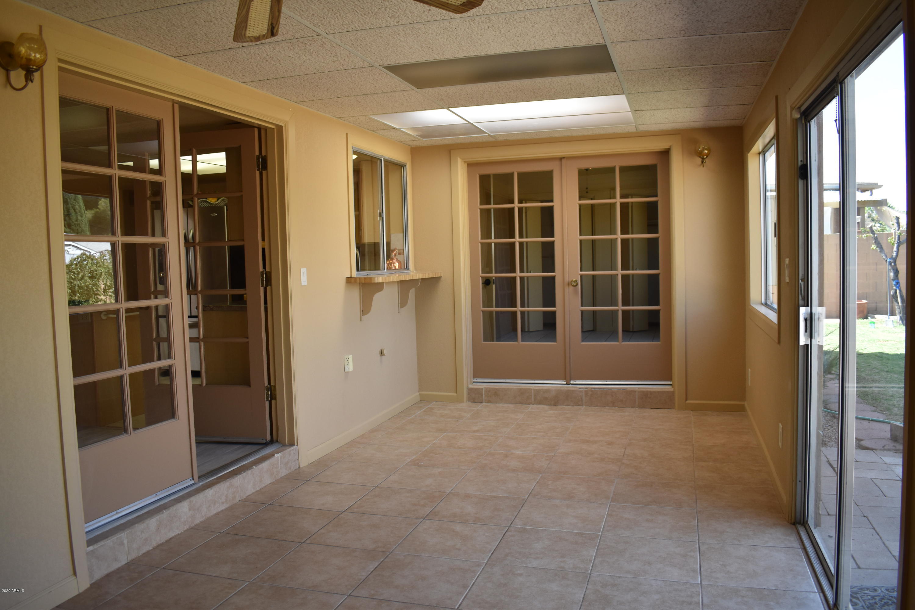 TOWN & COUNTRY ESTATES UNIT 12 - Residential