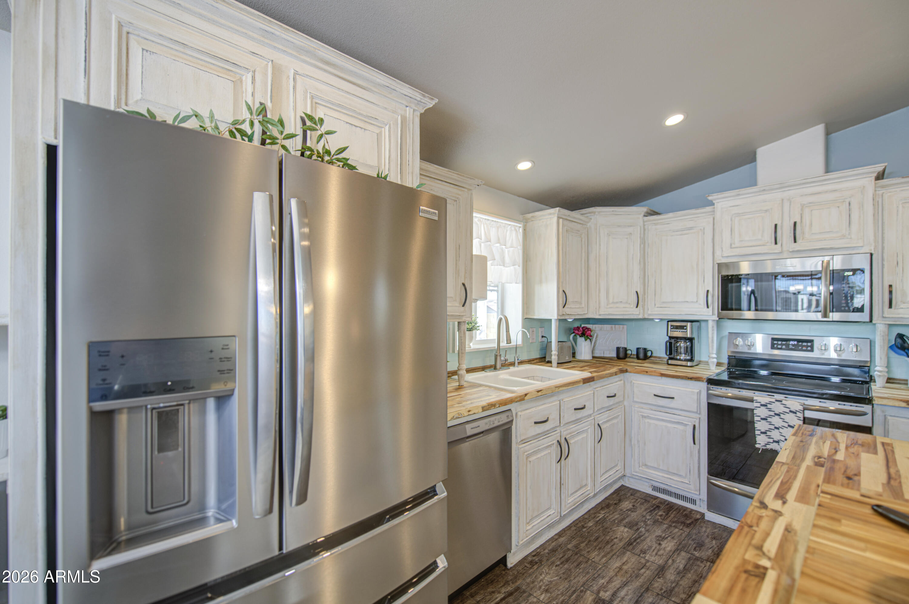 17506 W Van Buren Street 179