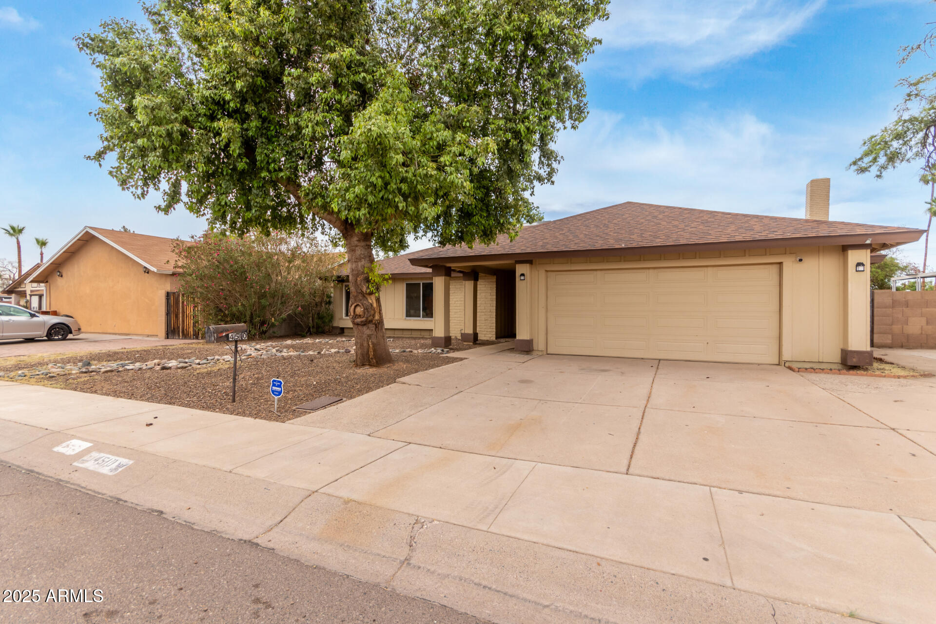 Homes 4 4510 W NORTH Lane