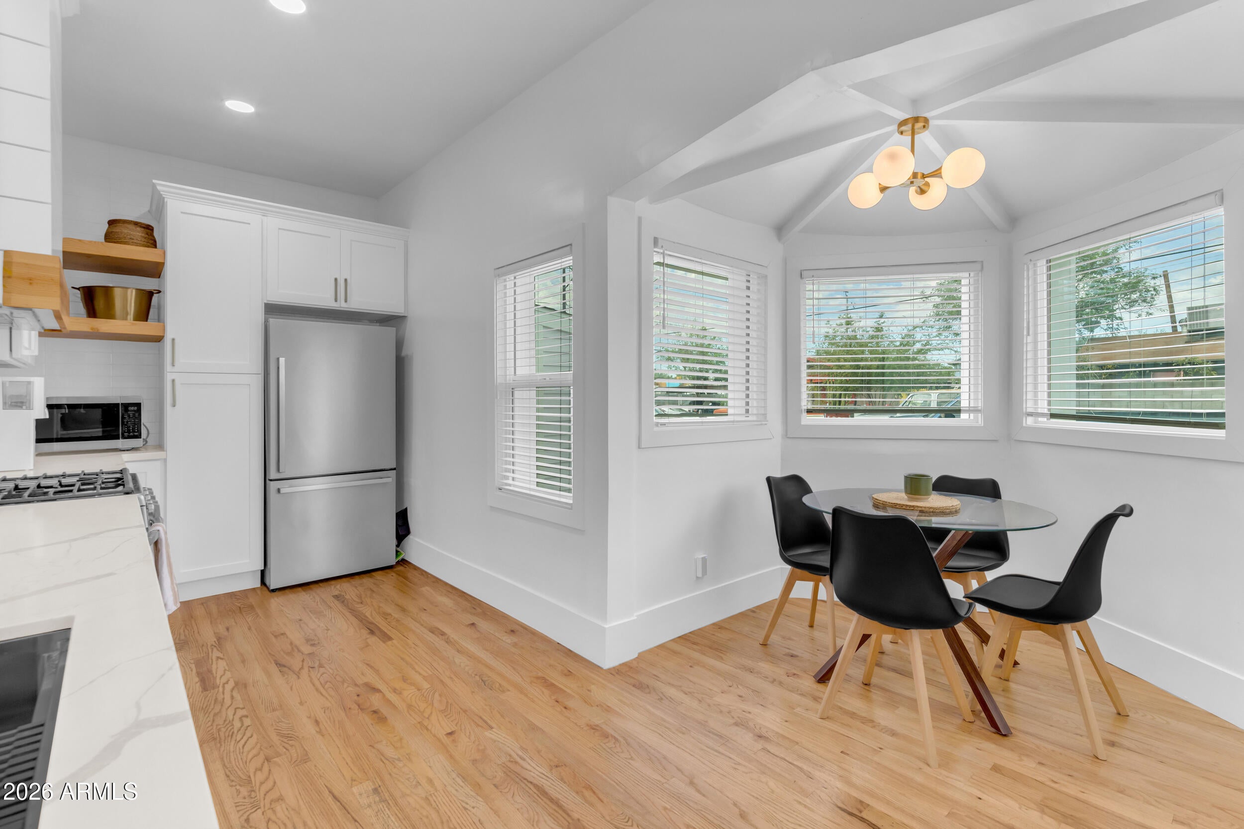 2046 N 11TH Street