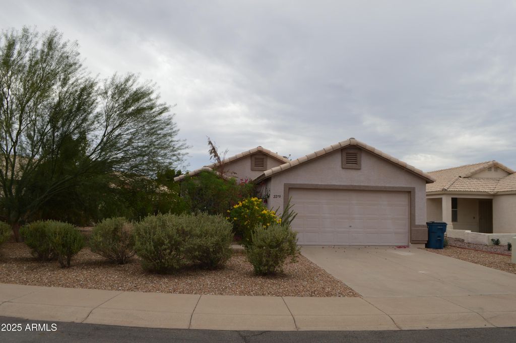 Photo of 2279 W 20th Avenue, Apache Junction, AZ 85120 (MLS # 6931185)