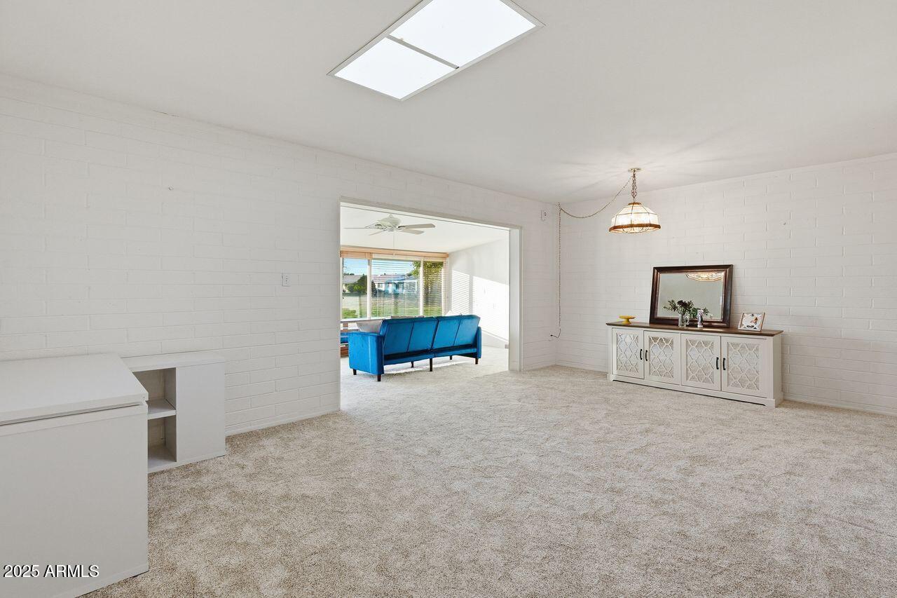 11234 N COGGINS Drive