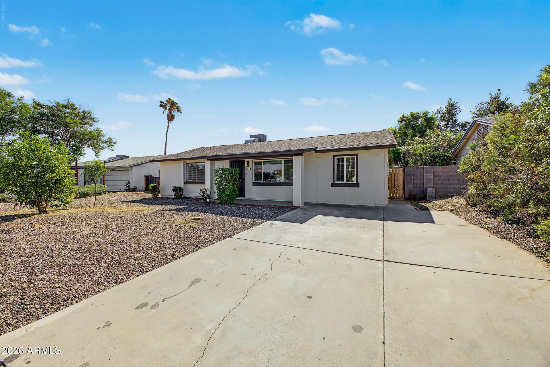 2315 E KATHLEEN Road