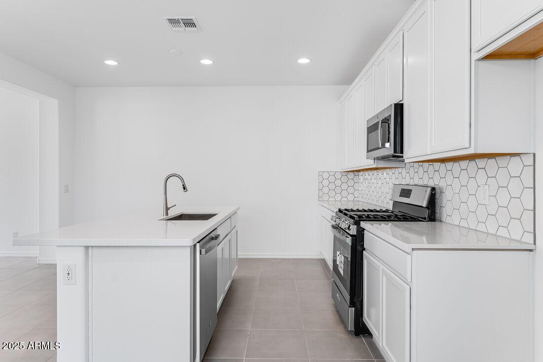 14604 W SAND HILLS Road