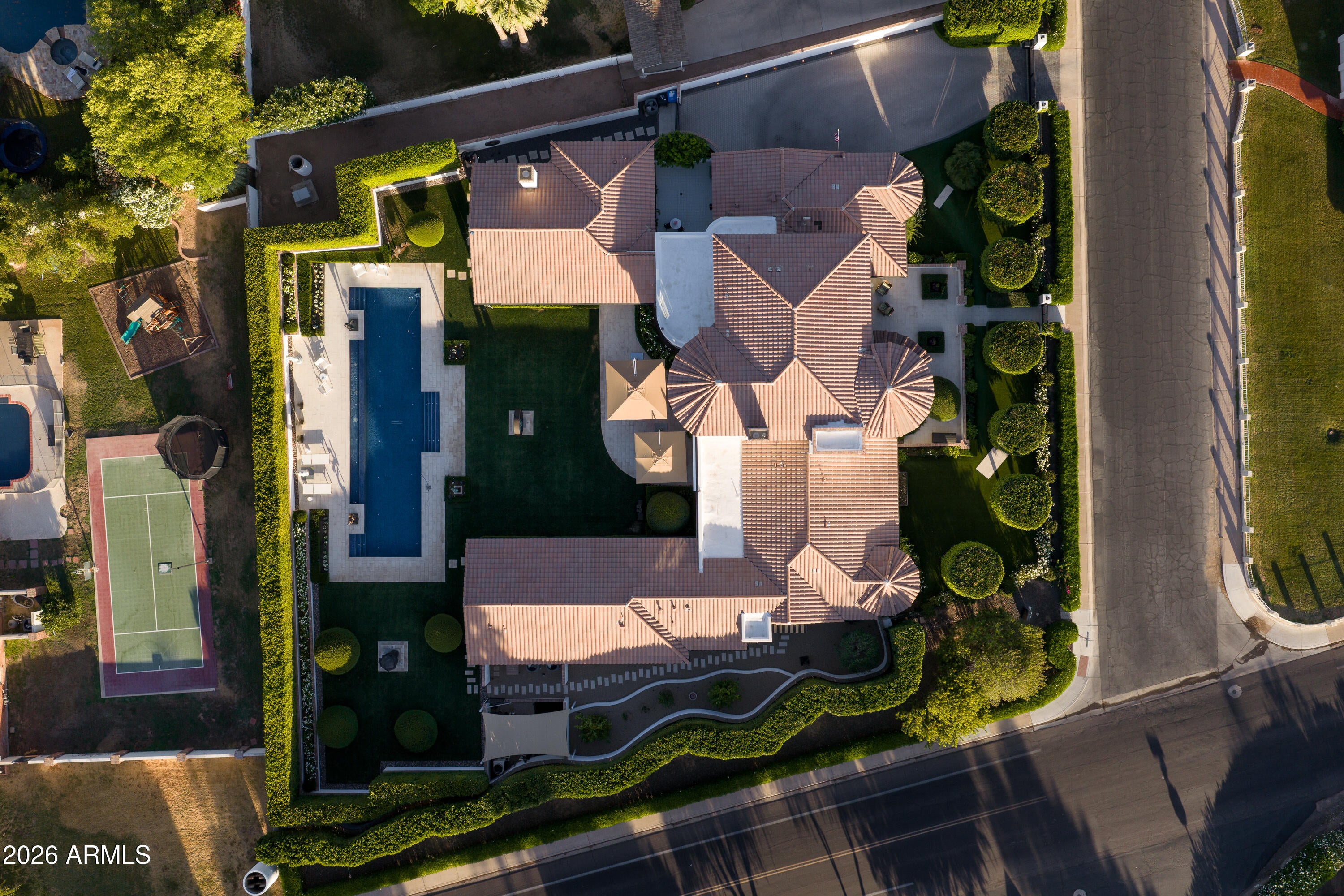 4908 E CALLE DEL MEDIO --